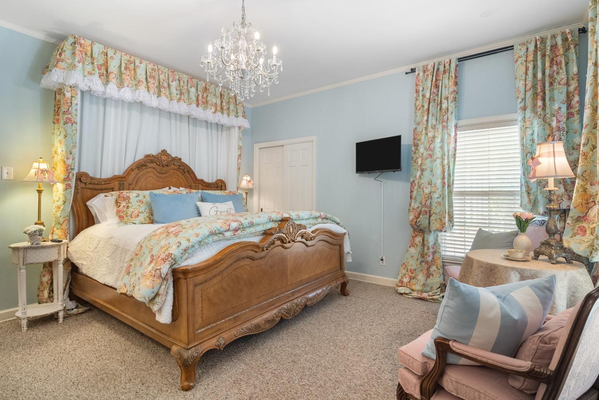 Beland Mansion-Treasured Mist Suite! Форт-Смит Экстерьер фото