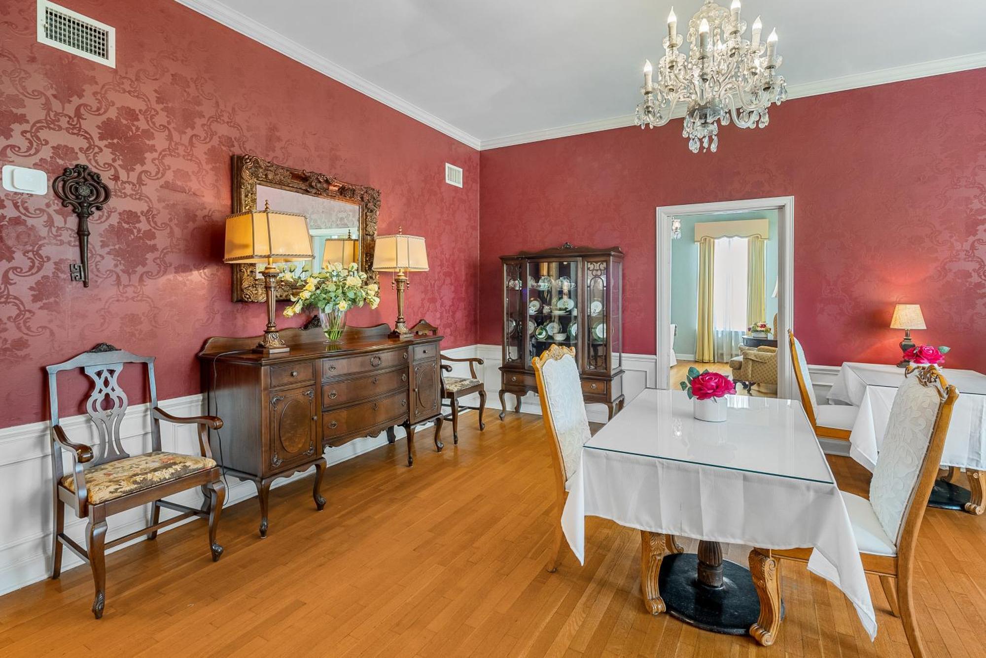 Beland Mansion-Treasured Mist Suite! Форт-Смит Экстерьер фото