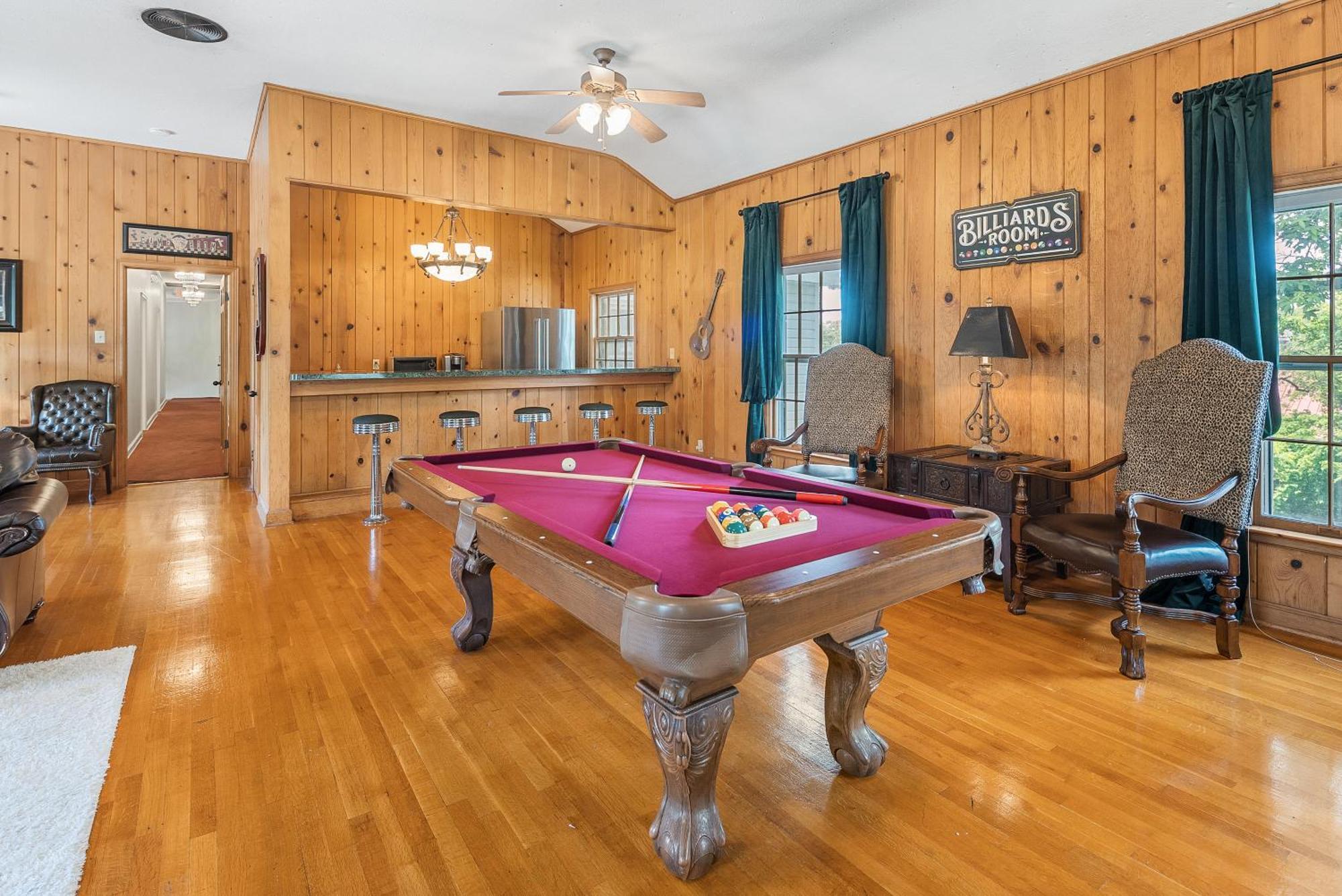 Beland Mansion-Treasured Mist Suite! Форт-Смит Экстерьер фото